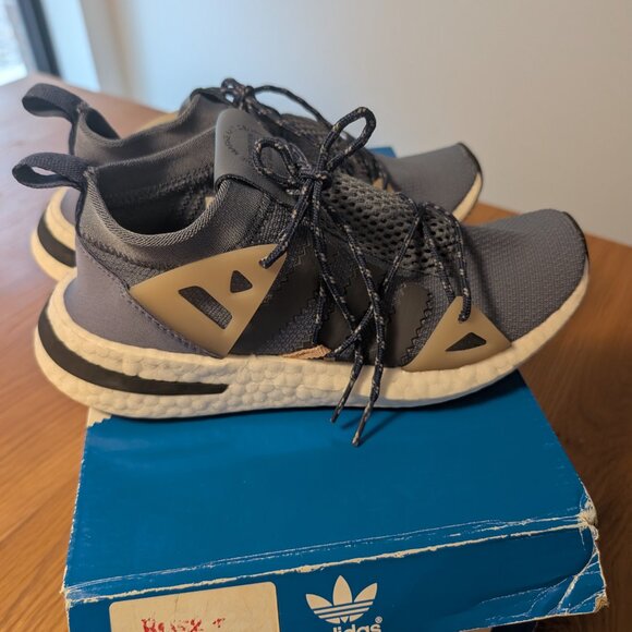 Adidas Originals Arkyn Runner - Size 6 (37) - Picture 2 of 5